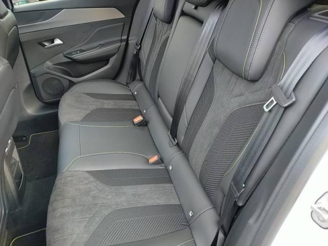 Peugeot 308 image 2