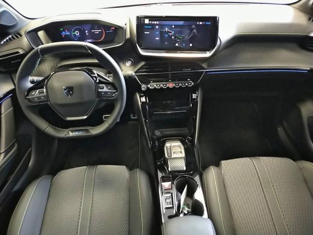 Peugeot 208 image 9