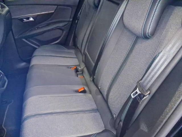 Peugeot 3008 image 3