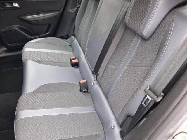 Peugeot 2008 image 5