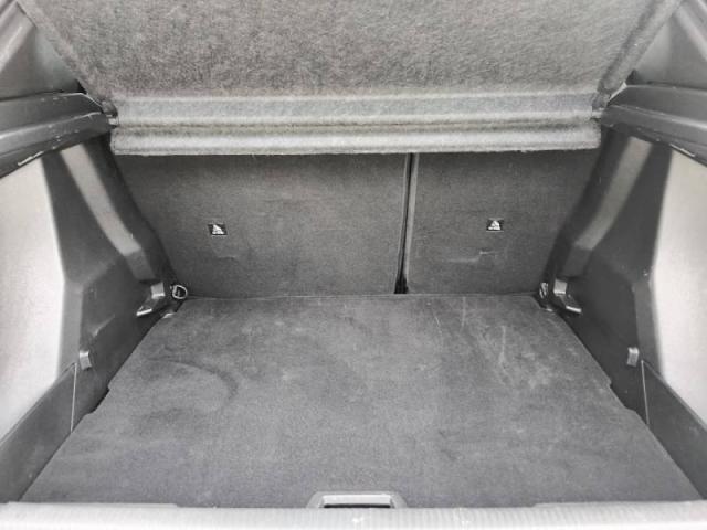 Peugeot 2008 image 9