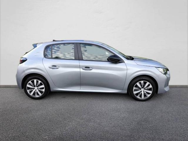 Peugeot 208 image 8