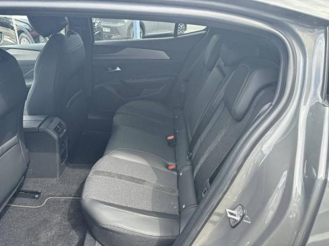 Peugeot 408 image 2