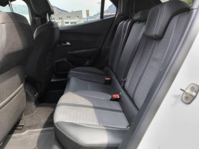 Peugeot 2008 image 2