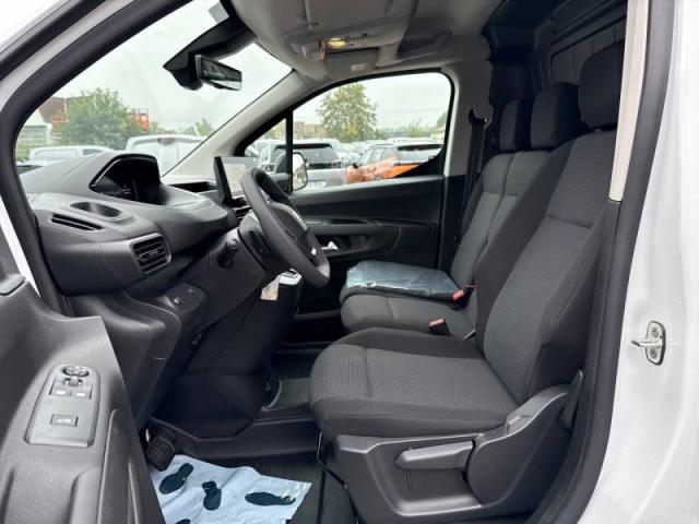 Peugeot Partner image 2