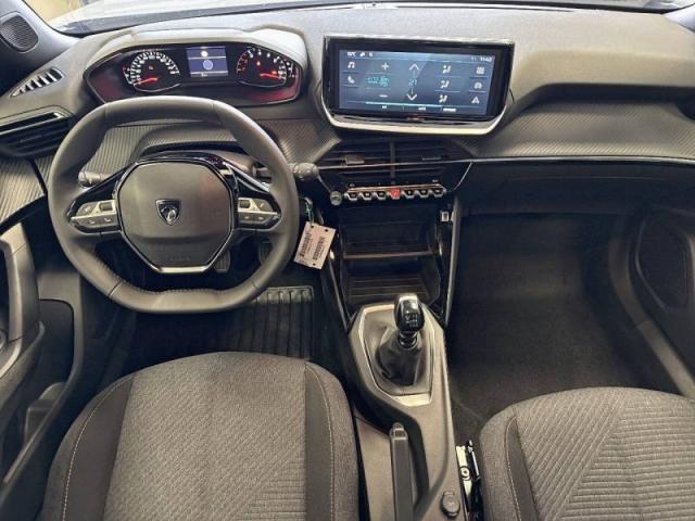 Peugeot 2008 image 1