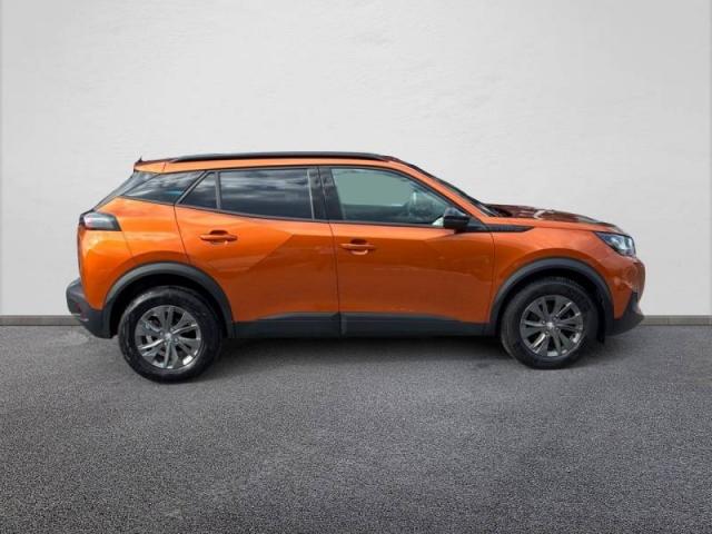 Peugeot 2008 image 2