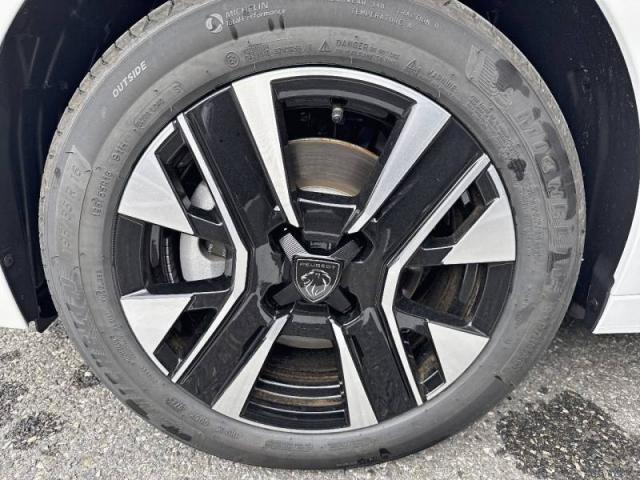 Peugeot 208 image 4
