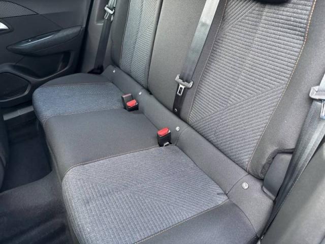 Peugeot 2008 image 3