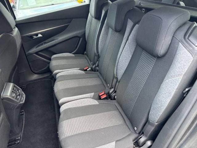 Peugeot 5008 image 5