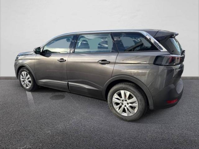 Peugeot 5008 image 2