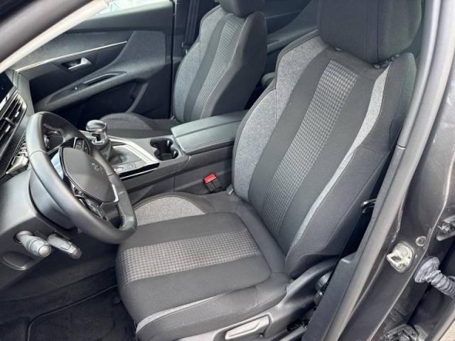 Peugeot 5008 image 7