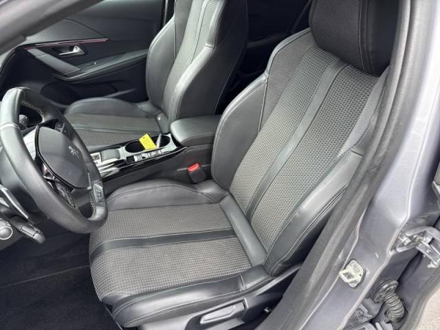 Peugeot 208 image 5