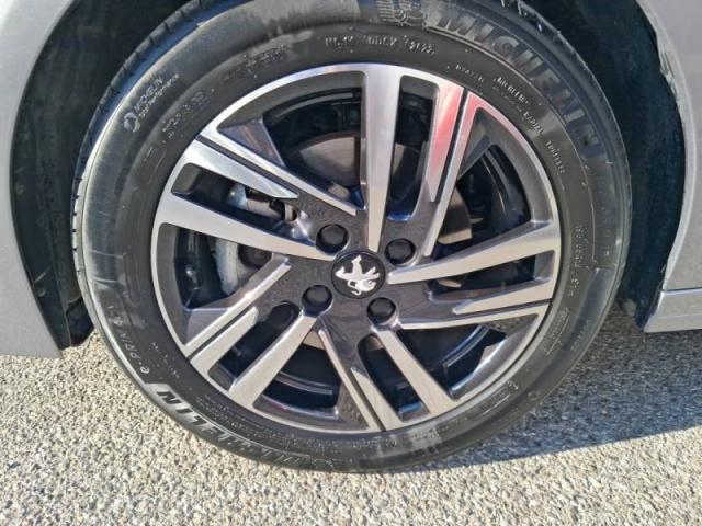 Peugeot 208 image 7