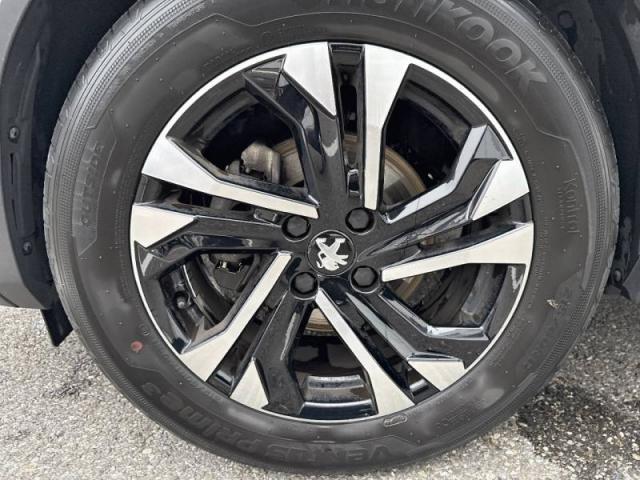 Peugeot 2008 image 3