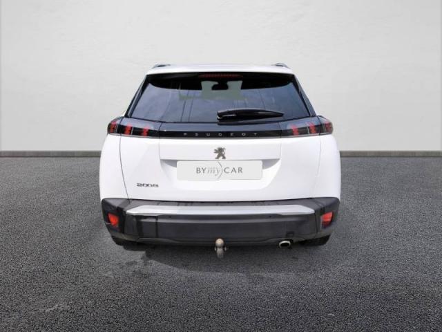Peugeot 2008 image 8