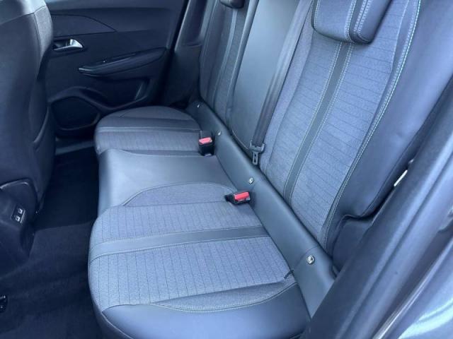 Peugeot 2008 image 9