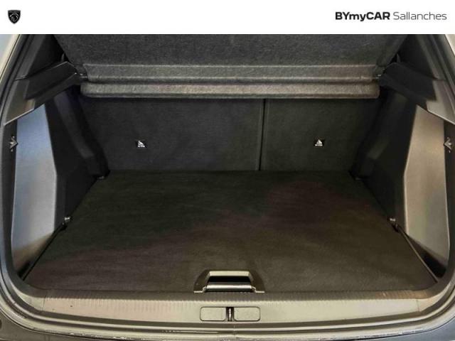 Peugeot 2008 image 2