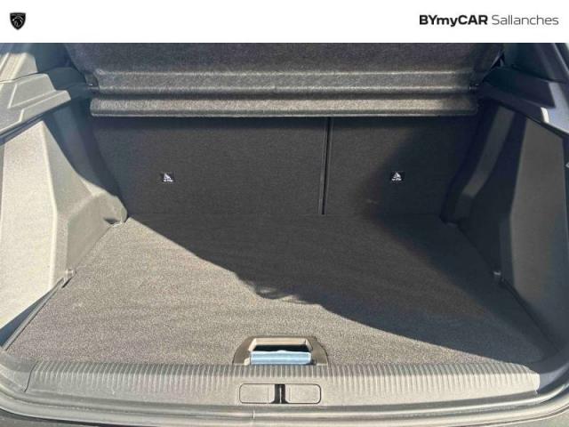 Peugeot 2008 image 7