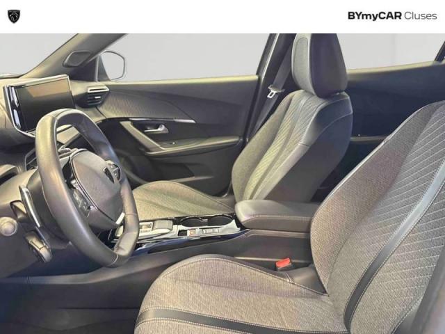 Peugeot 2008 image 8