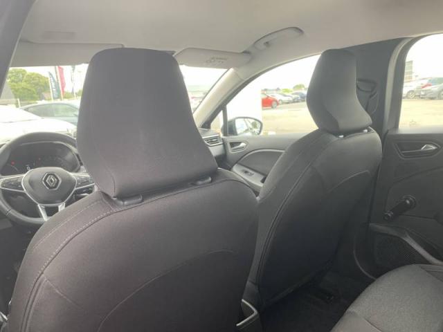 Renault Clio image 2