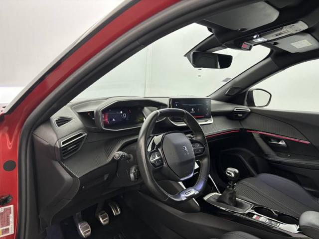 Peugeot 2008 image 1