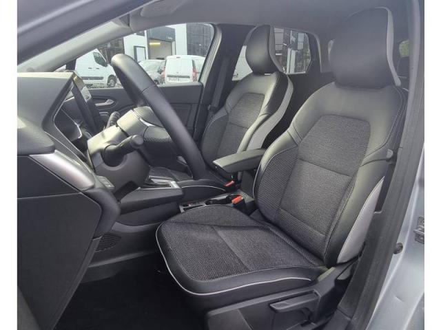 Renault Captur image 8