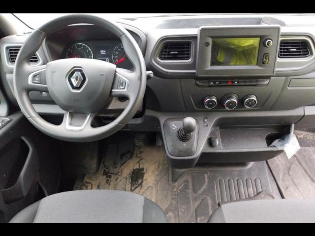 Renault Master image 1