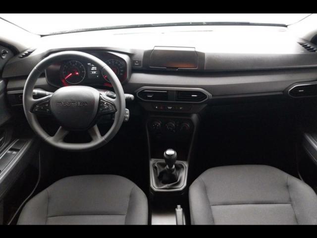 Dacia Sandero image 2