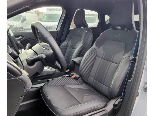 Renault Captur image 9