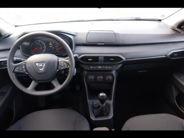 Dacia Sandero image 2