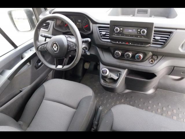 Renault Trafic image 9
