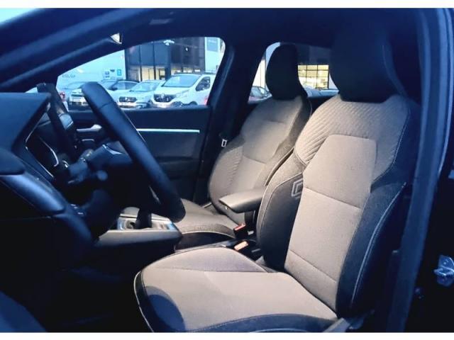 Renault Captur image 2