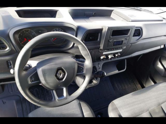 Renault Master image 9
