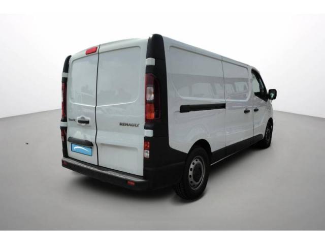 Renault Trafic image 2