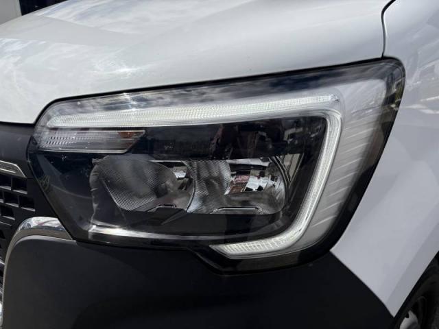 Renault Master image 6