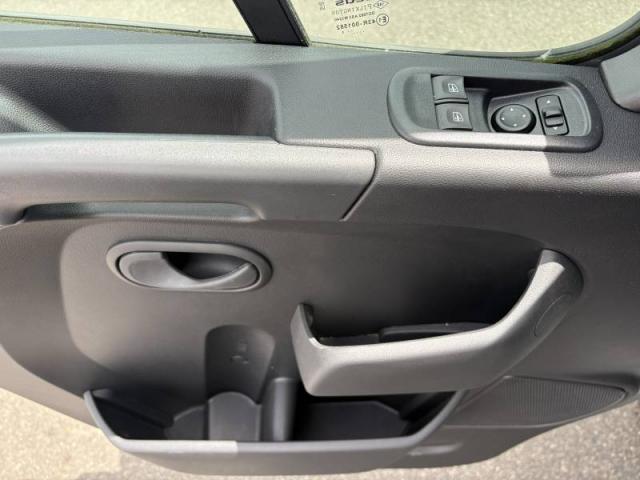 Renault Master image 7