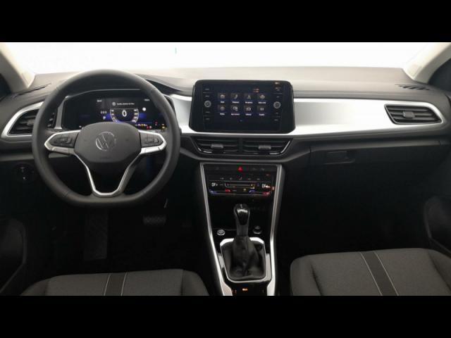 Volkswagen T-Roc image 9