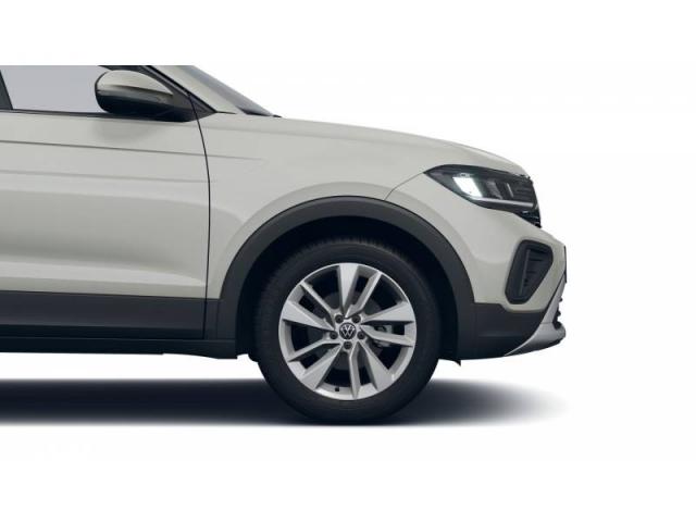 Volkswagen T-Cross image 2