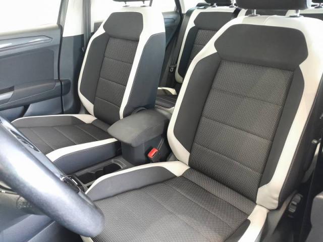 Volkswagen T-Roc image 8