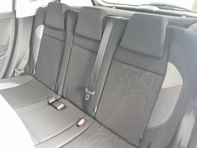 Peugeot 2008 image 6