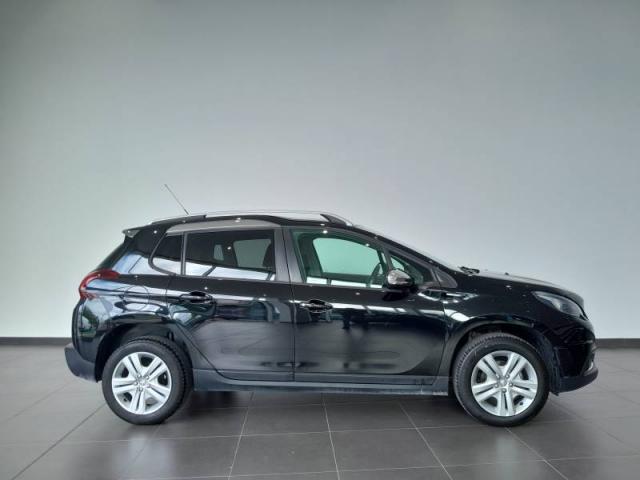 Peugeot 2008 image 1