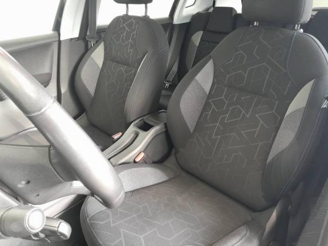 Peugeot 2008 image 8