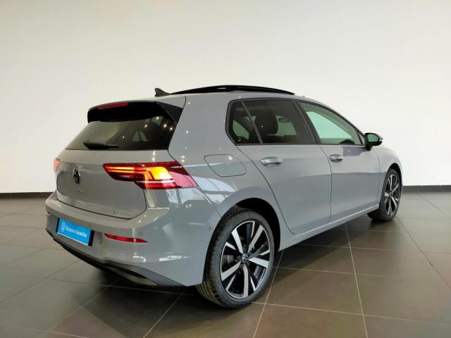 Volkswagen Golf image 4