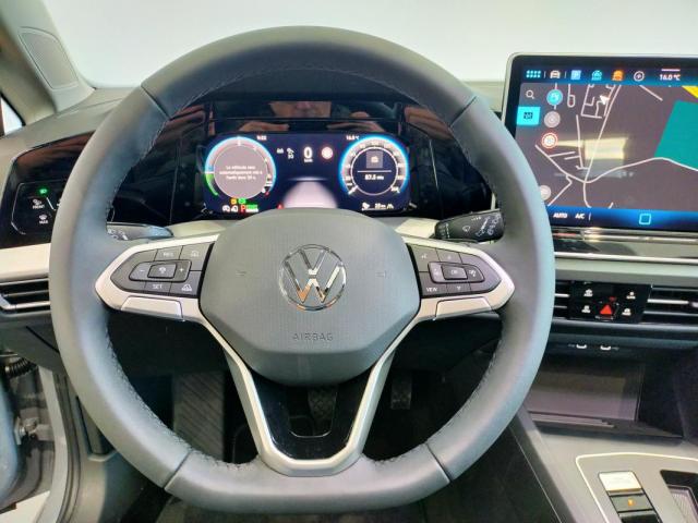 Volkswagen Golf image 7