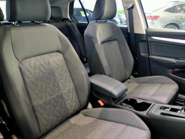 Volkswagen Golf image 2