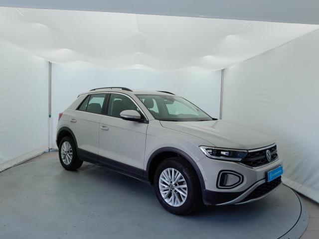 Volkswagen T-Roc image 6
