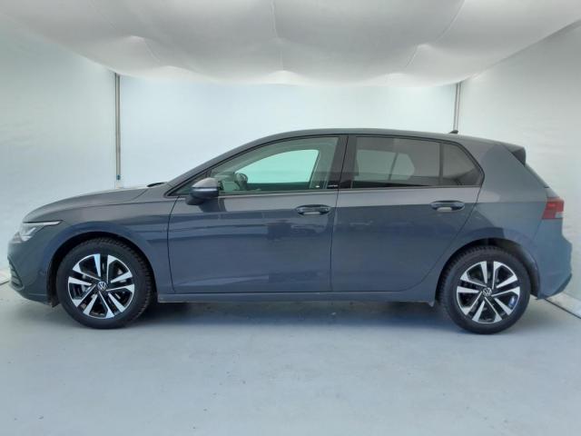 Volkswagen Golf image 9
