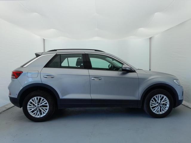 Volkswagen T-Roc image 6