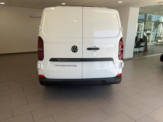 Volkswagen Transporter image 4
